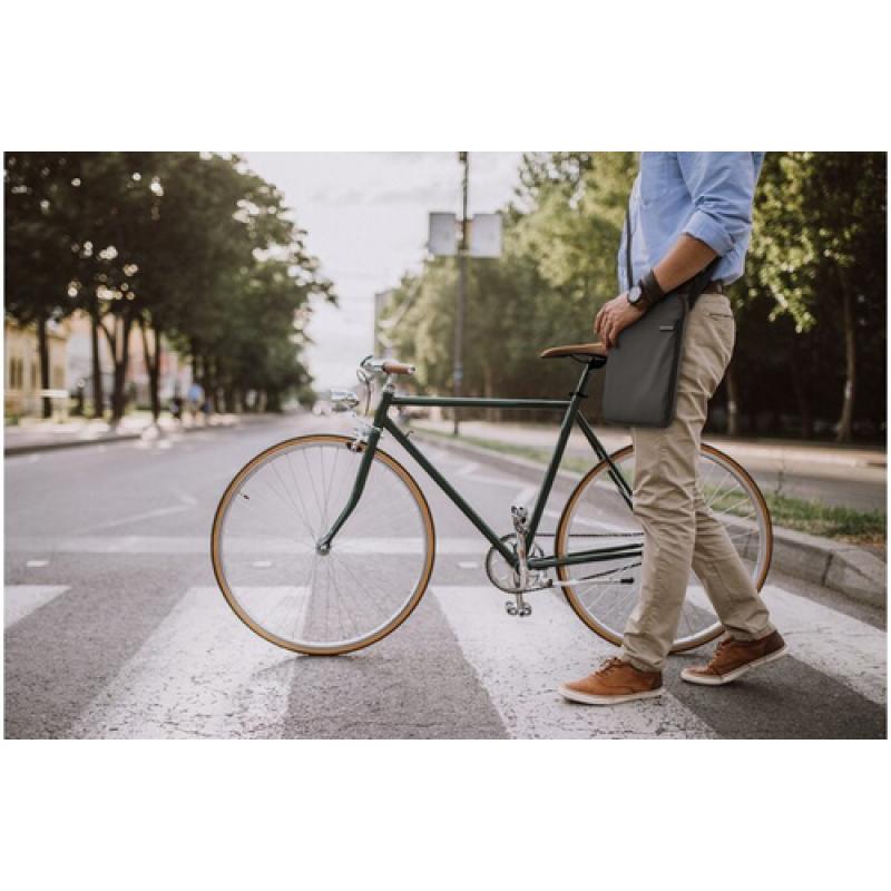 Kensington Funda ecológica para portátiles de 14”